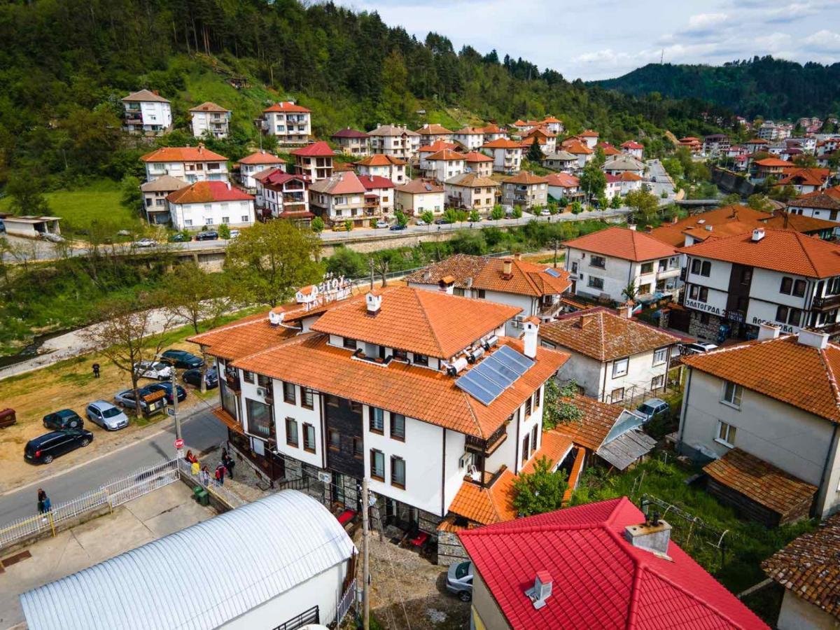 Семеен Хотел Златоград Ngoại thất bức ảnh